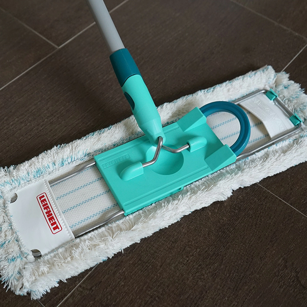 3 Швабра с телескопической ручкой Leifheit Hausrein Profi фото 4