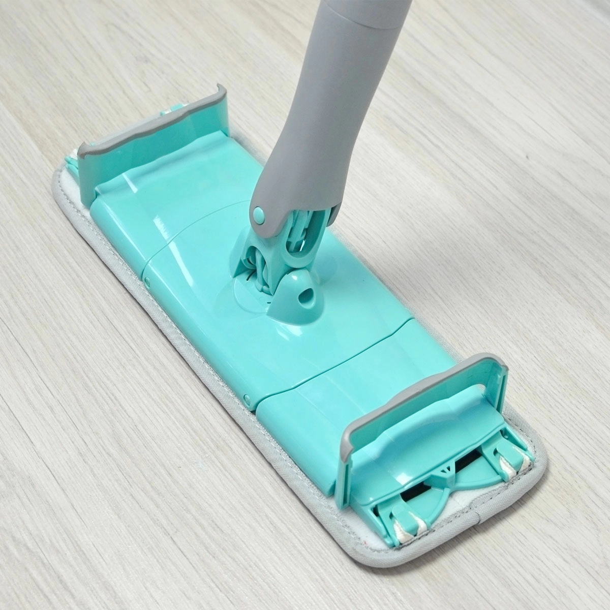 10 Швабра для влажной уборки Hausmann Cosmic Dry Hands Comfort с механизмом отжима фото 2